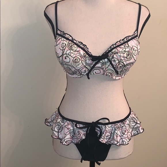 Kris Line Other - NWT Ruffle Bikini Top and Bottoms